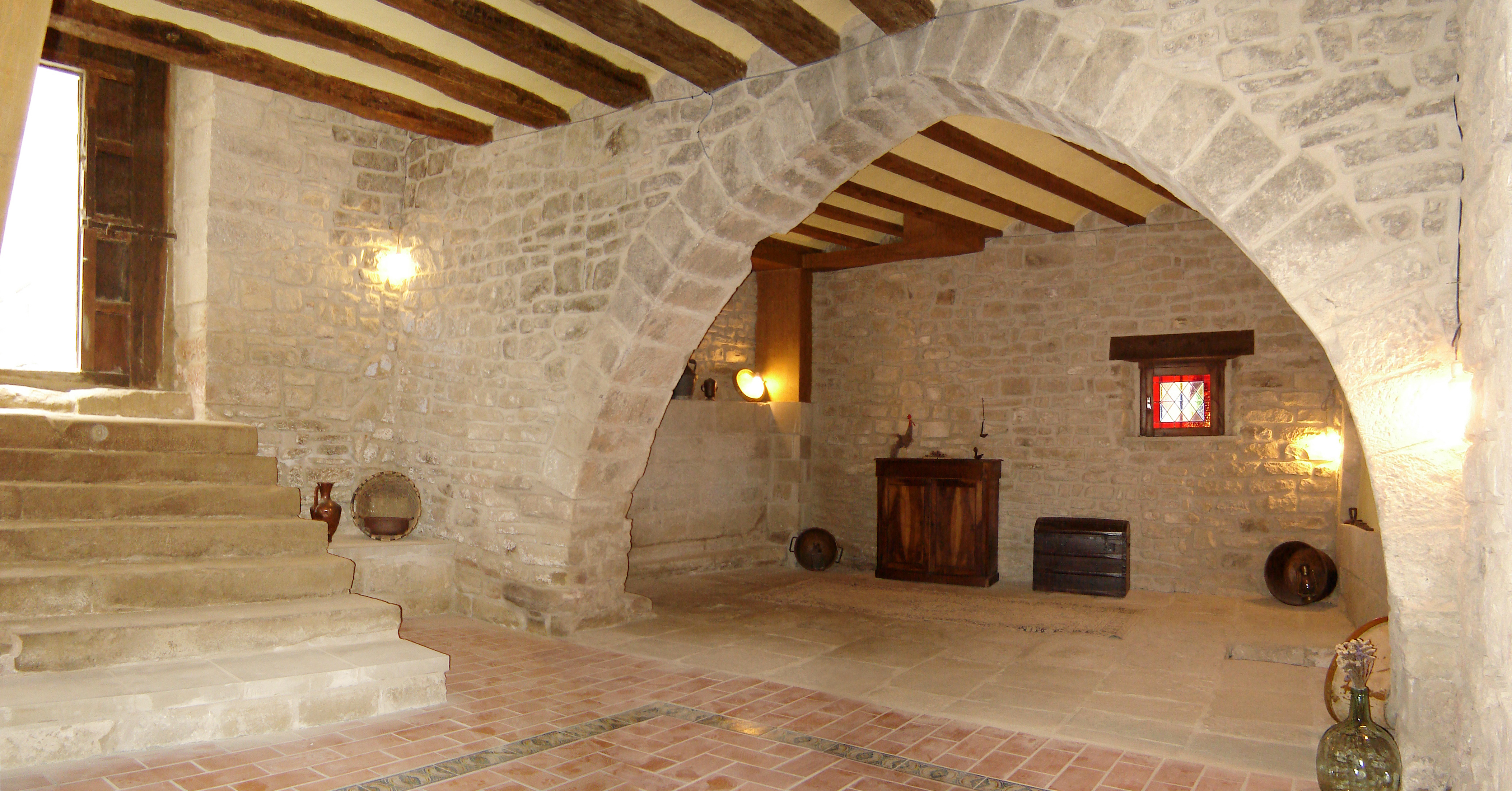 Sala con arcos. (JAV)