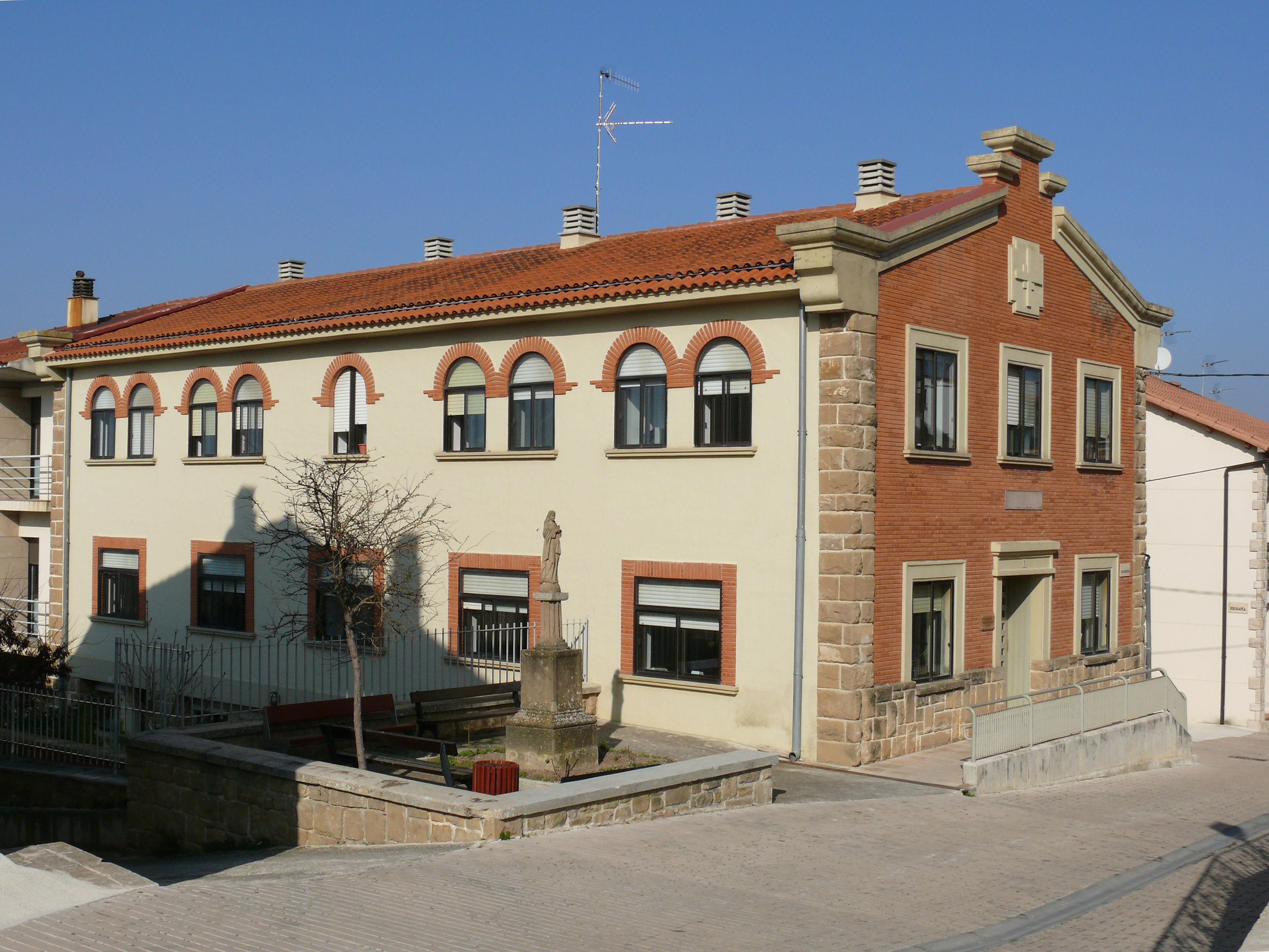 Patronato - Hogar Santa Elena. Residencia de ancianos. (JAV)