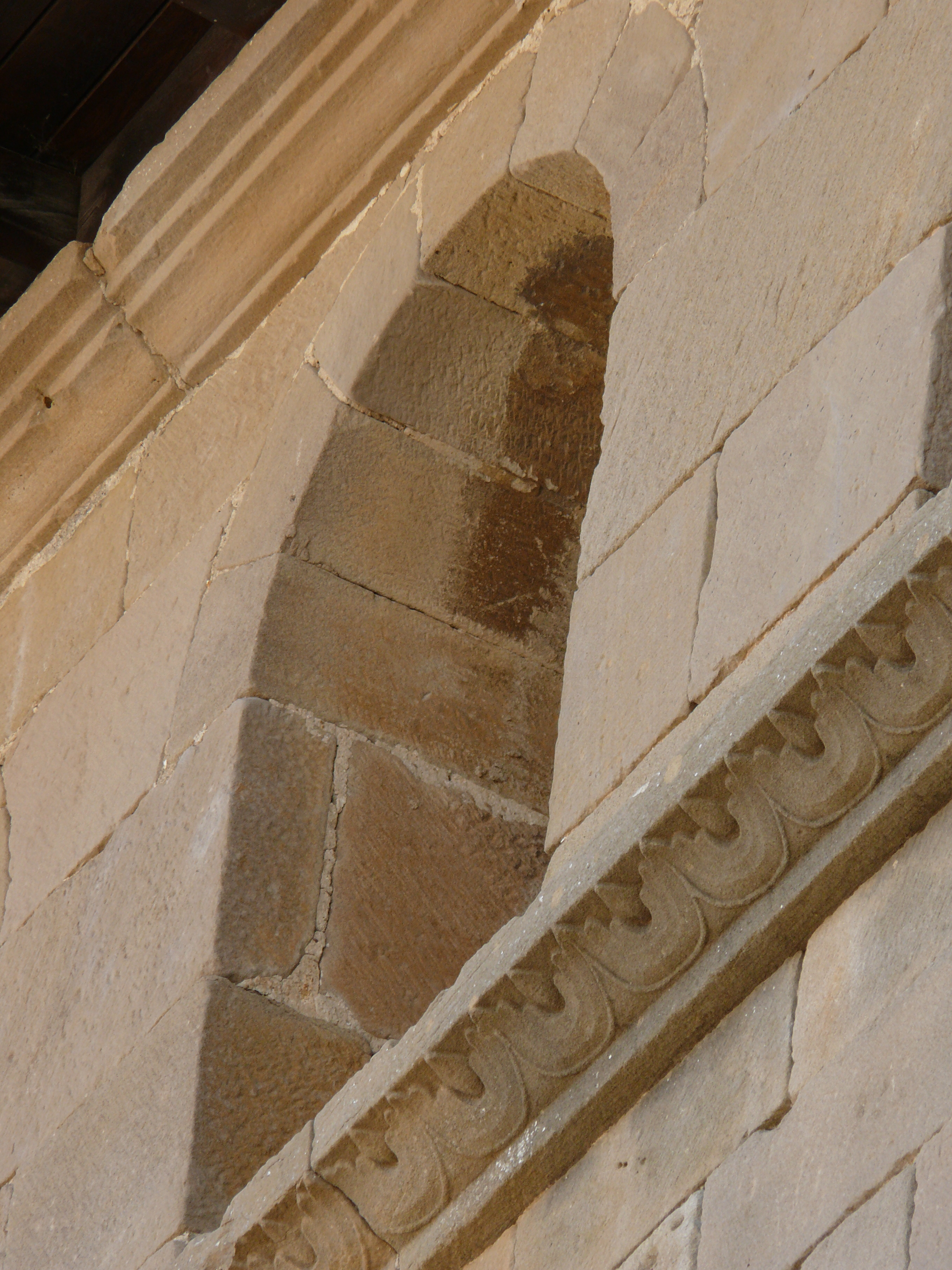 Detalle de la galería de arquillos. (JAV)