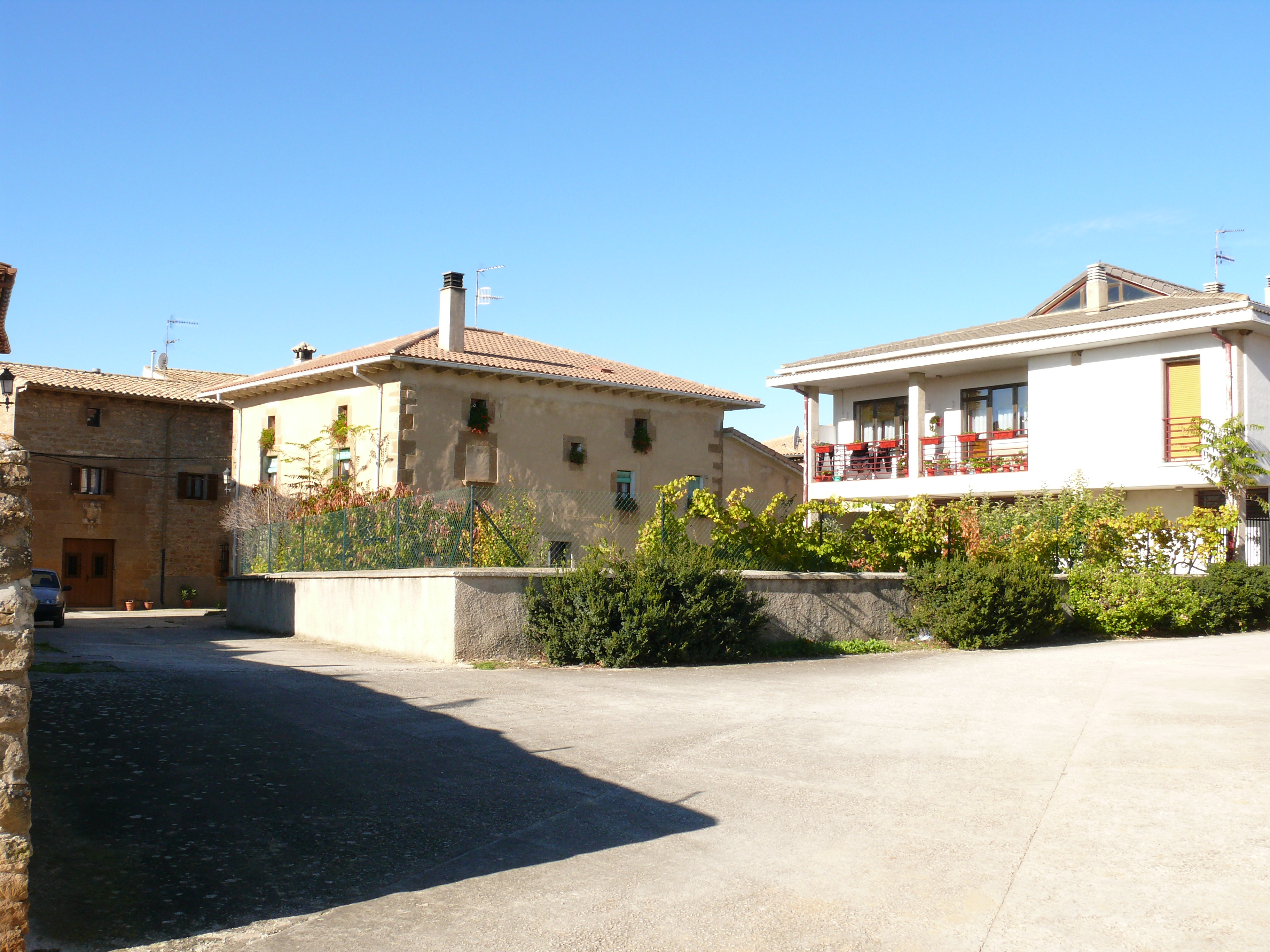 Confluencia de las calles Auzolán y Comunal. (JAV)