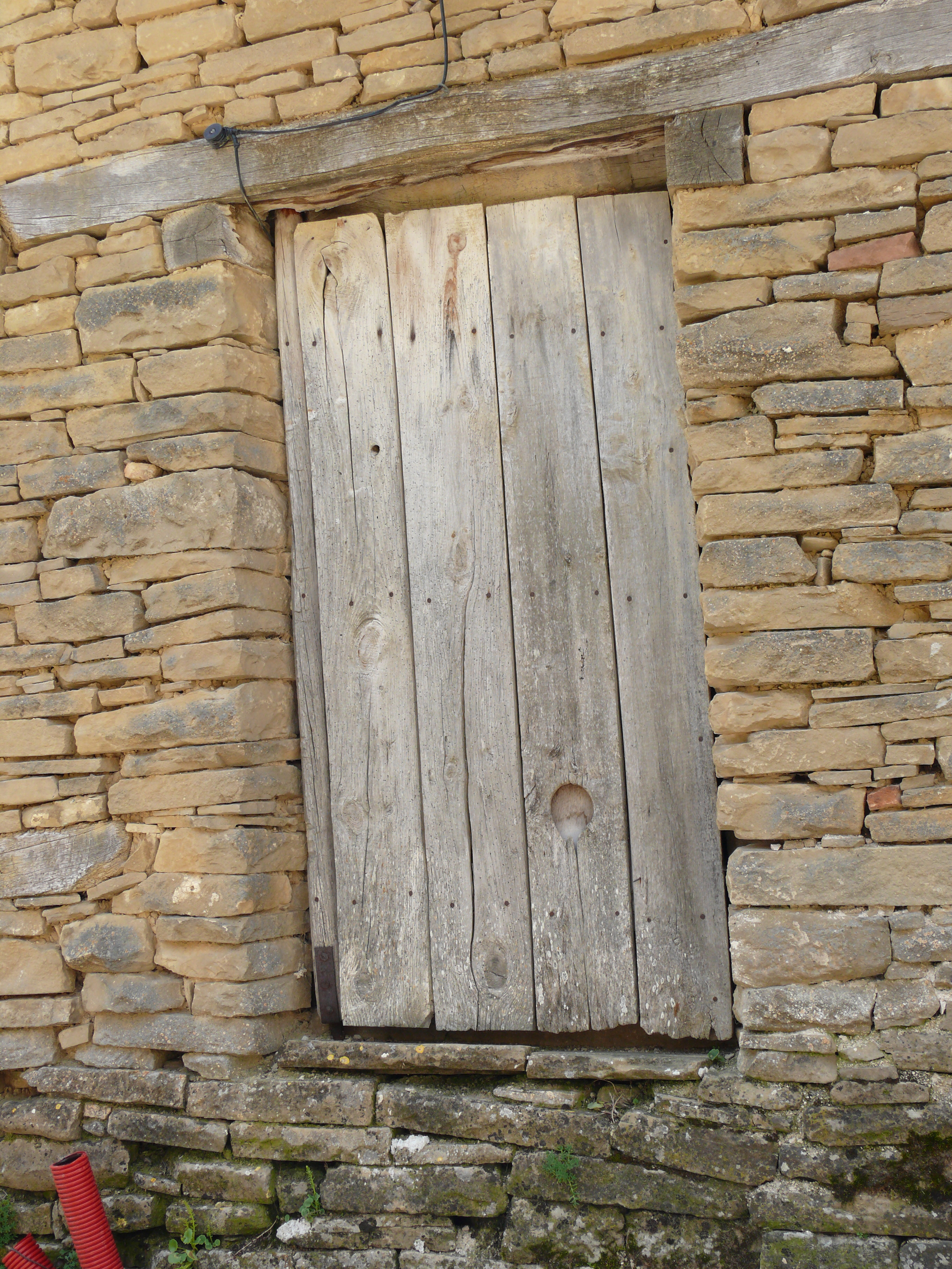 Puerta en el mismo lugar. (Imagen JAV)