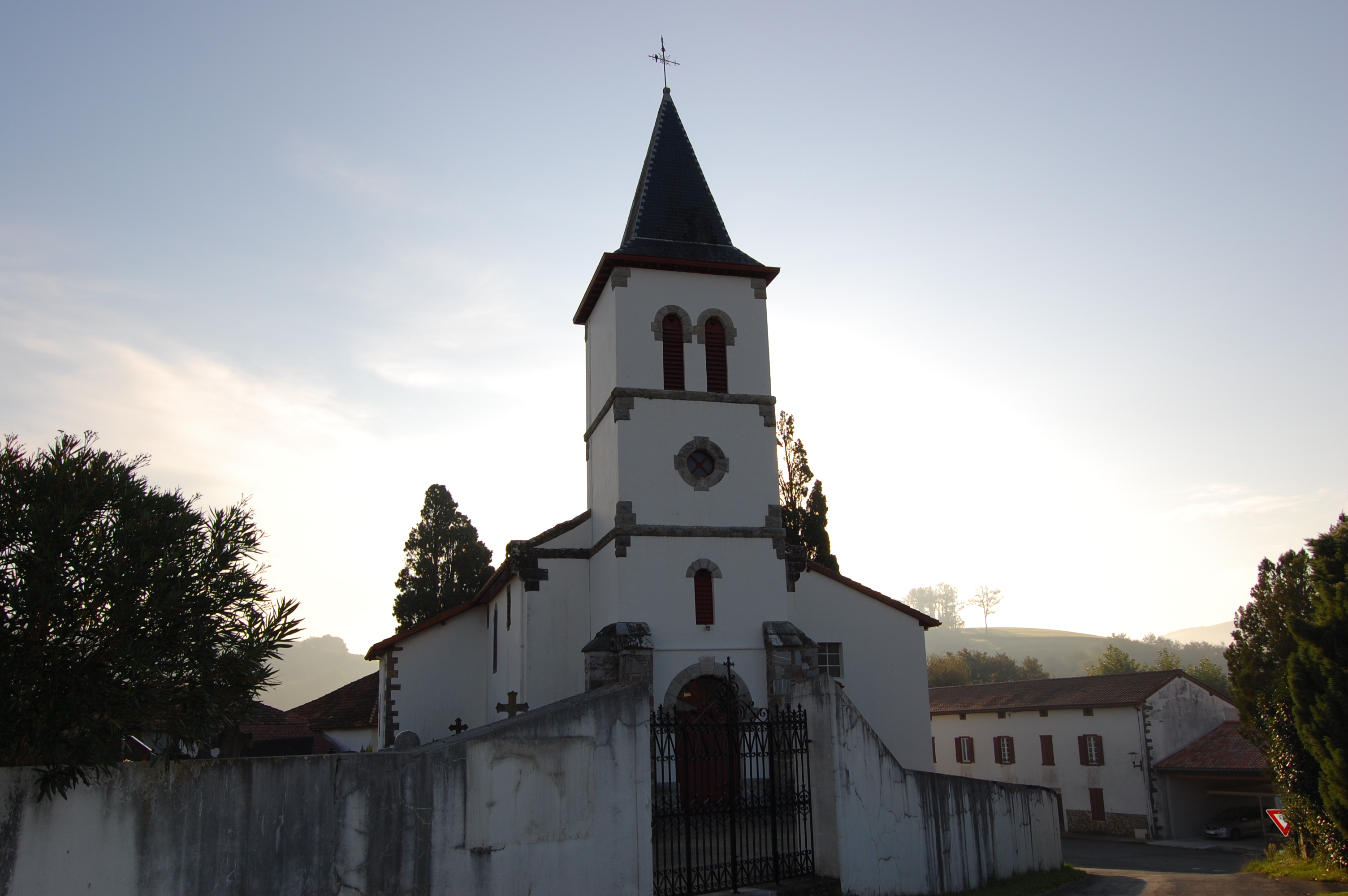 Iglesia de Saint-Laurent del siglo XVIII