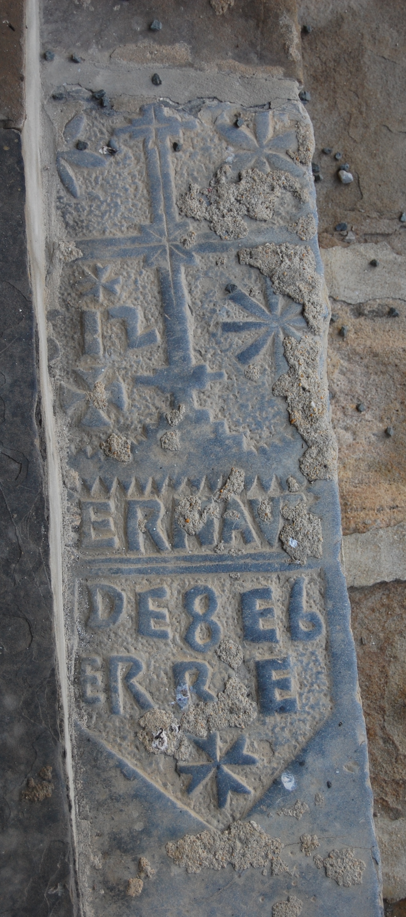 Antiguas estelas o placas funerarias