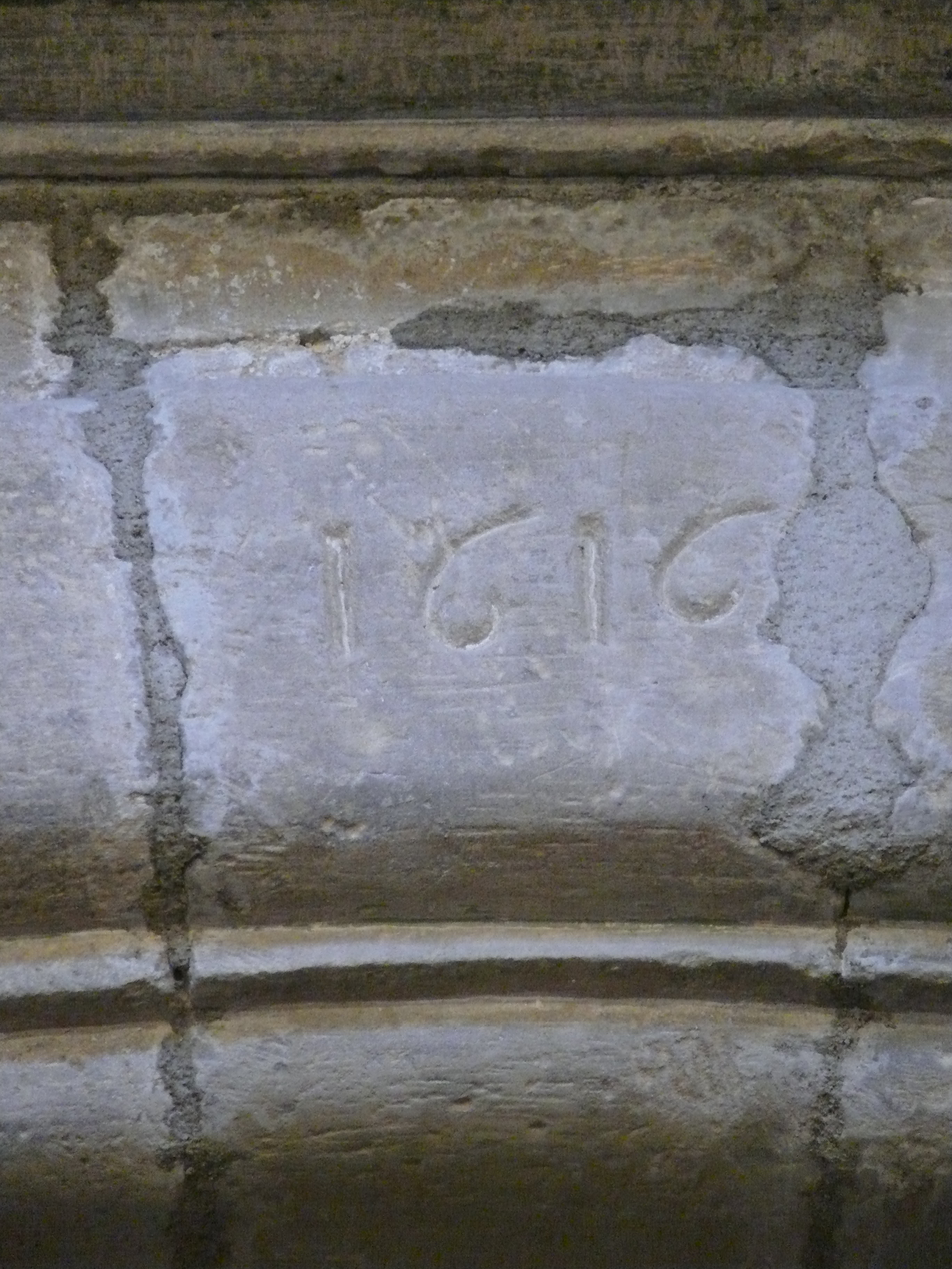 Clave del arco de acceso. Fecha de construcción: 1616. (JAV)