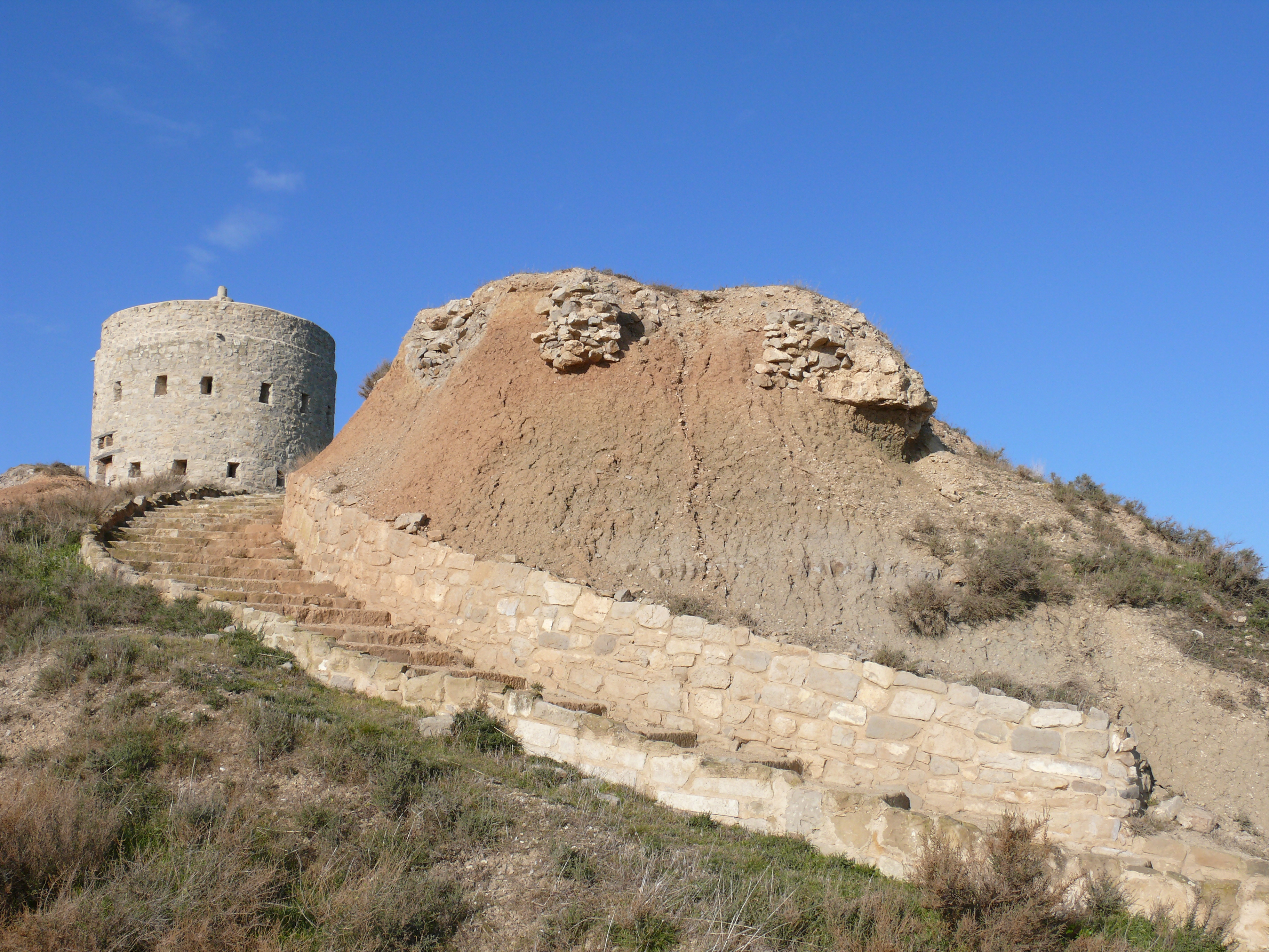 El Torreón. Fortín de la 2ª Guerra Carlista, emplazado sobre el antiguo castillo medieval. (JAV)