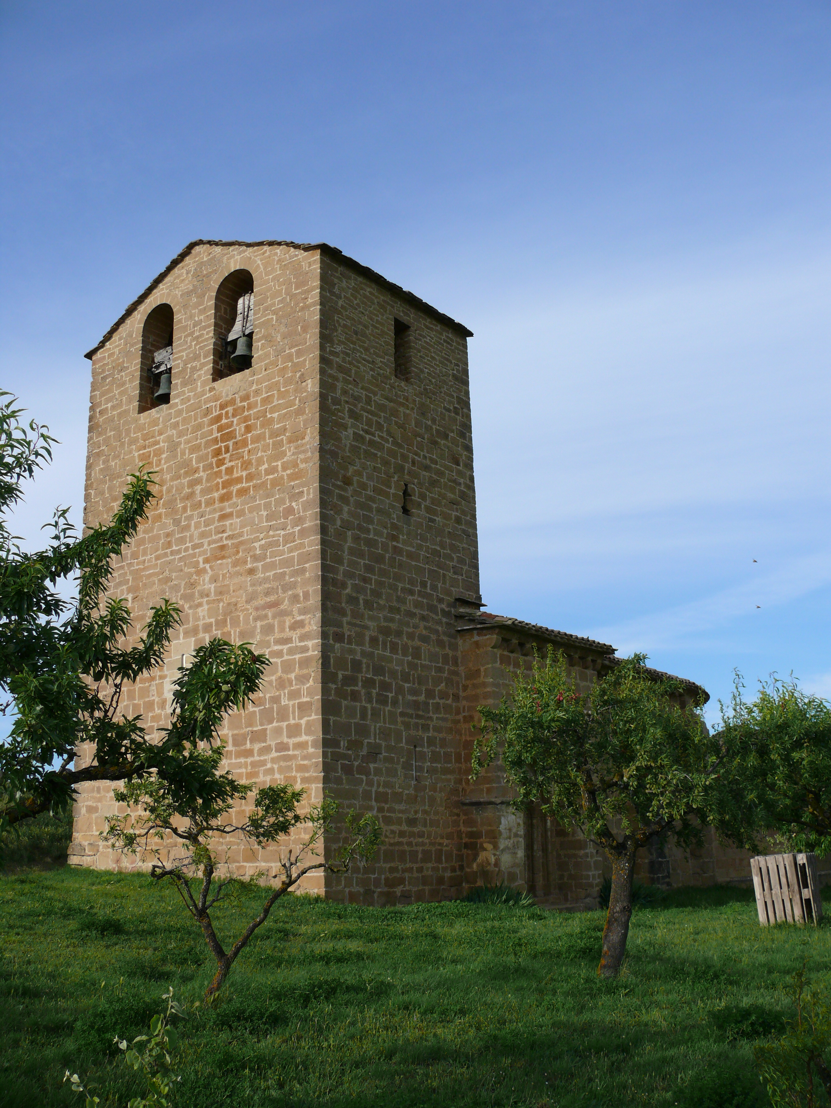 Otra vista de la iglesia de Sansomáin. (JAV)