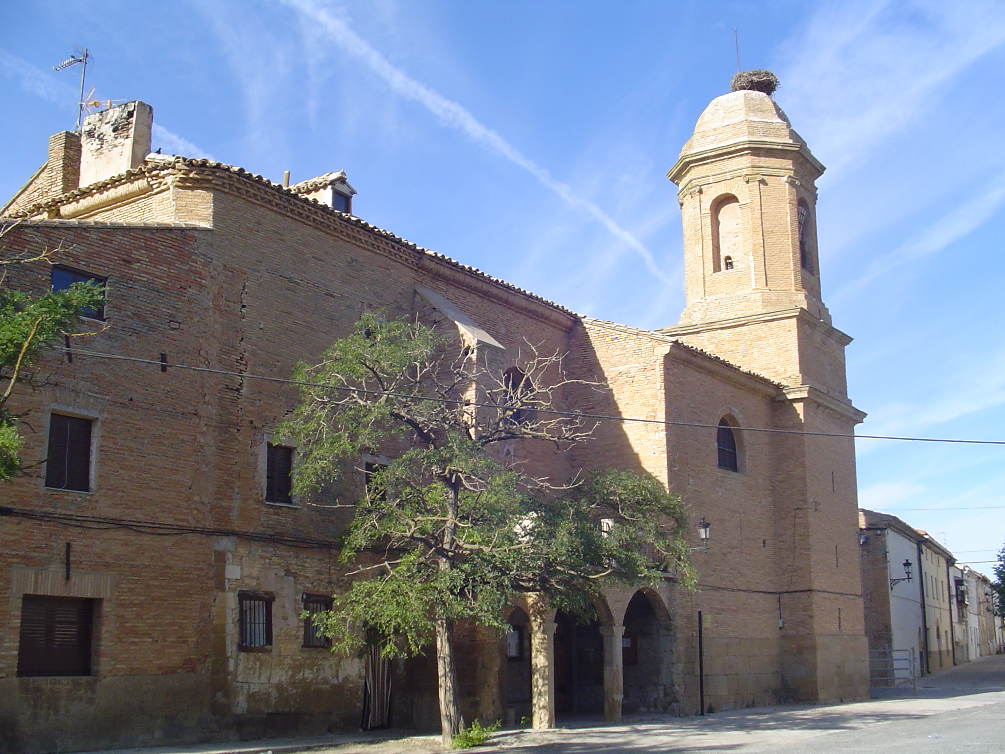 Exterior de la cabecera de la iglesia. (JAV)